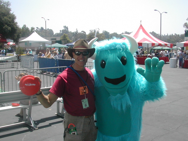 Rob Lerner Photos - Rose Bowl adoption event